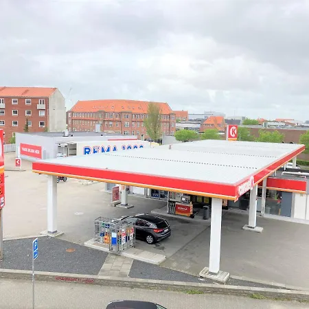 In Esbjerg, Strandbygade 81 אסביירג